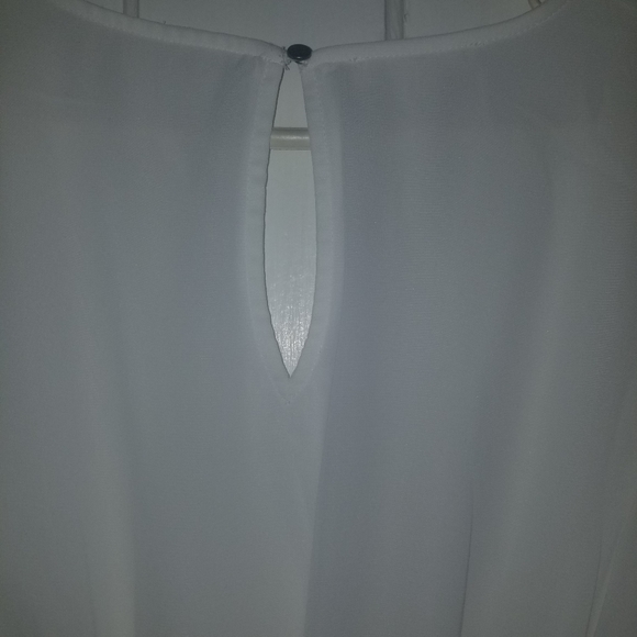 White wrap dress - Picture 7 of 8